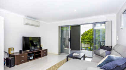 10/9 Bombery Street CANNON HILL , QLD 4170 AUS