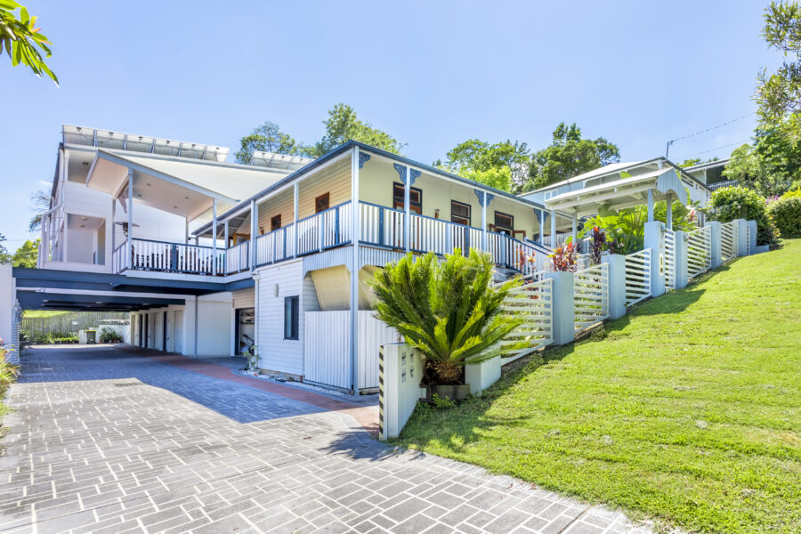 1/18 Highview Terrace St Lucia , QLD 4067 AUS