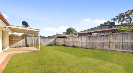 4 Hermitage Place Forest Lake , QLD 4078 AUS